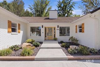 21420 Lakehaven Ln, Star, ID 83669