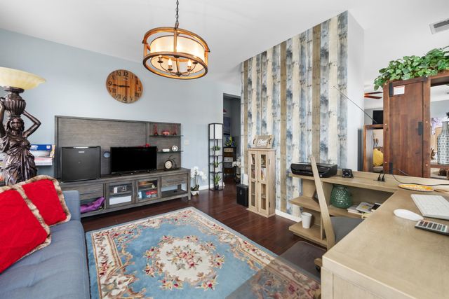 721 Litty Ct Apt 201, Memphis, TN 38103