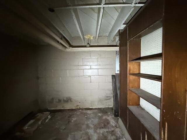 2770 N GRant BOULEVARD, Milwaukee, WI 53210