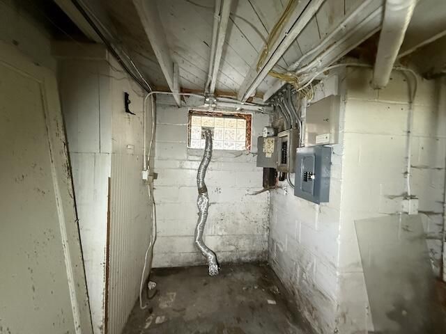 2770 N GRant BOULEVARD, Milwaukee, WI 53210