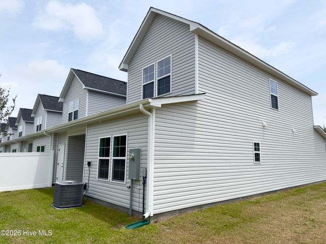 475 Timbercrest Circle SE, Bolivia, NC 28422