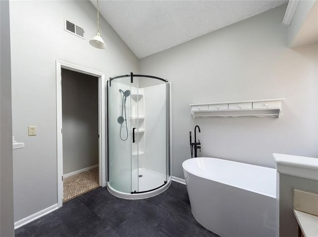 8323 W 120 Terrace, Overland Park, KS 66213