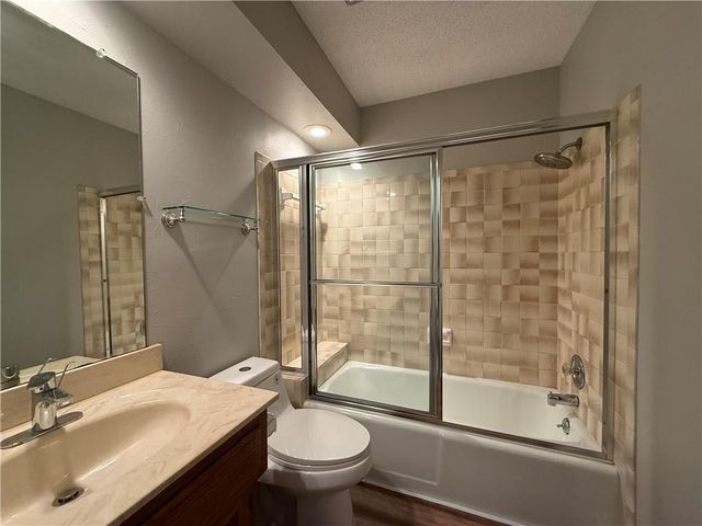 8323 W 120 Terrace, Overland Park, KS 66213
