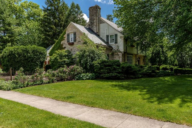 531 CALVIN PARK Boulevard, Rockford, IL 61107