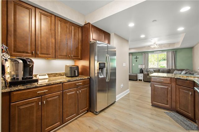 4573 Bucktail Dr, Hampton, PA 15101
