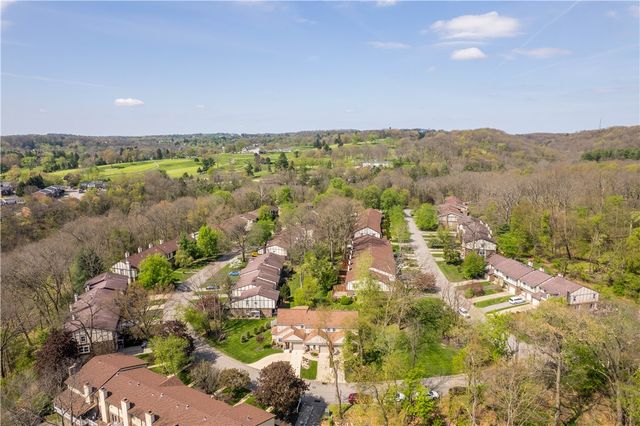 4573 Bucktail Dr, Hampton, PA 15101