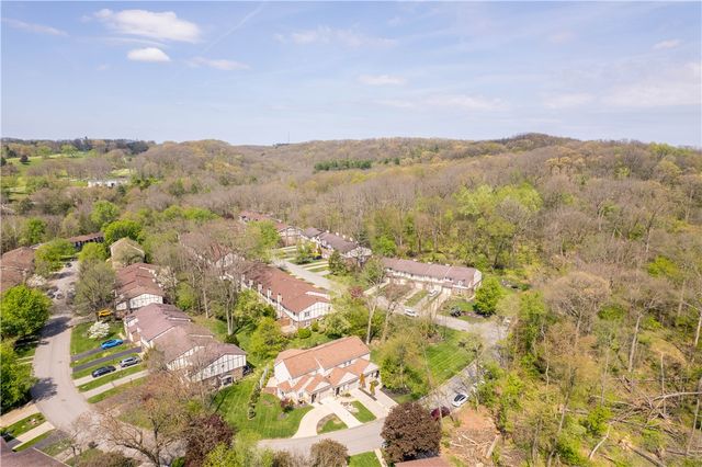 4573 Bucktail Dr, Hampton, PA 15101