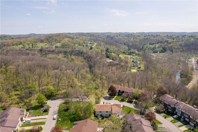 4573 Bucktail Dr, Hampton, PA 15101
