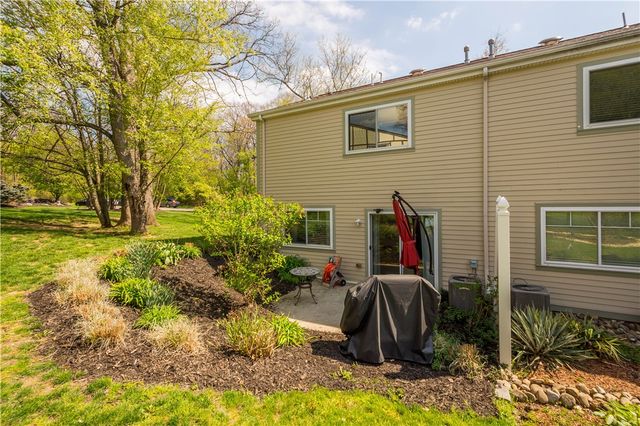 4573 Bucktail Dr, Hampton, PA 15101