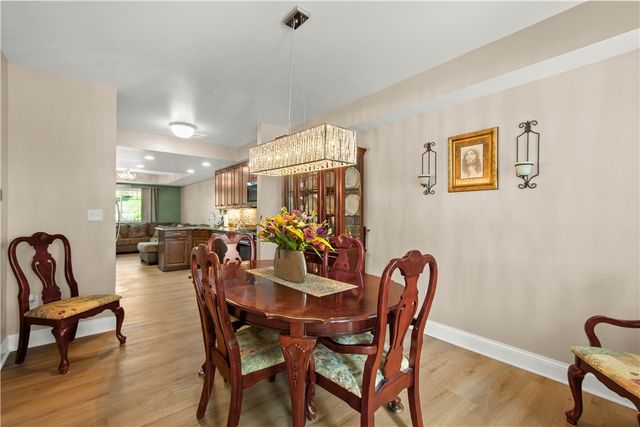 4573 Bucktail Dr, Hampton, PA 15101