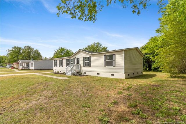 2504 Carriage Road, Fayetteville, NC 28312