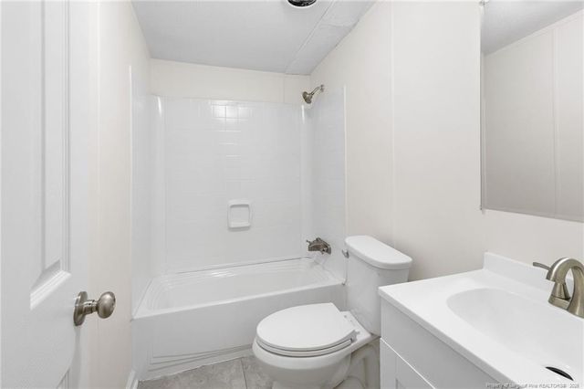 2504 Carriage Road, Fayetteville, NC 28312