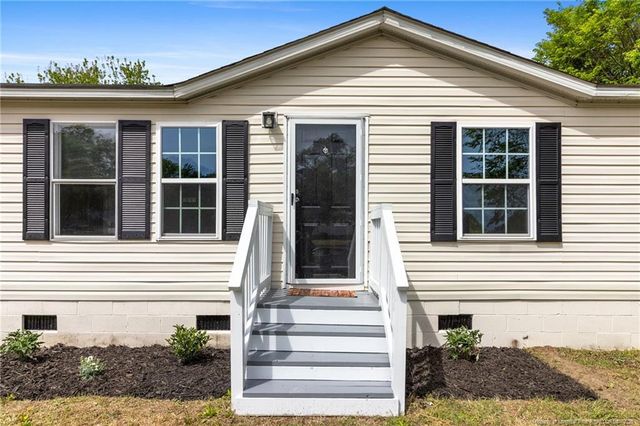 2504 Carriage Road, Fayetteville, NC 28312