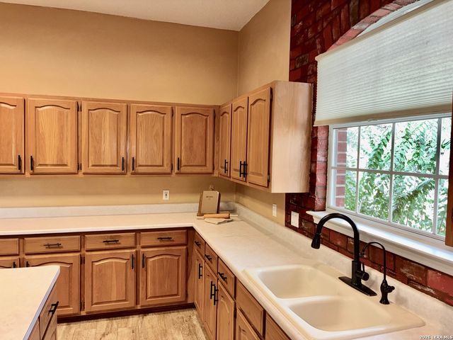 26013 MESA OAK DR, San Antonio, TX 78255