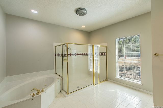 26013 MESA OAK DR, San Antonio, TX 78255