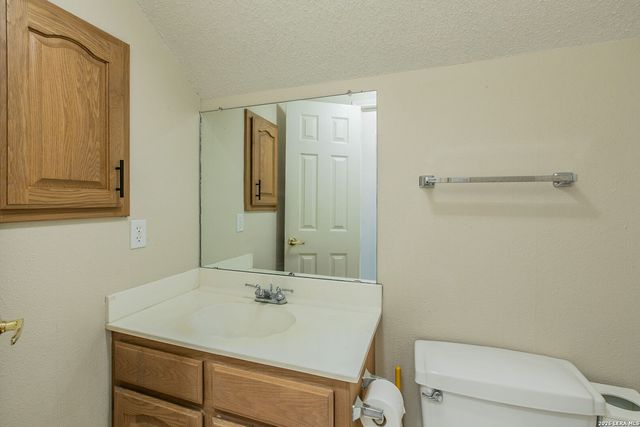 26013 MESA OAK DR, San Antonio, TX 78255