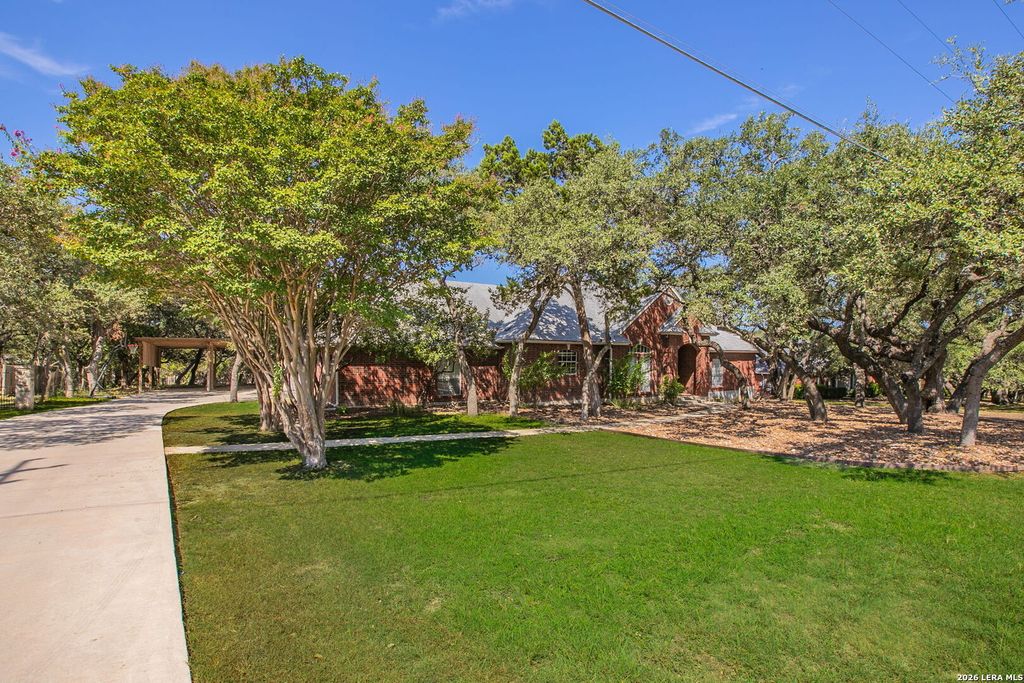 26013 MESA OAK DR, San Antonio, TX 78255