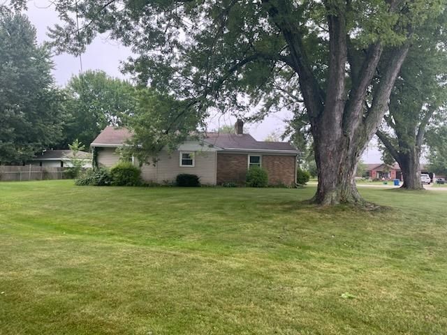 616 Lakeshore Drive, Cadillac, MI 49601