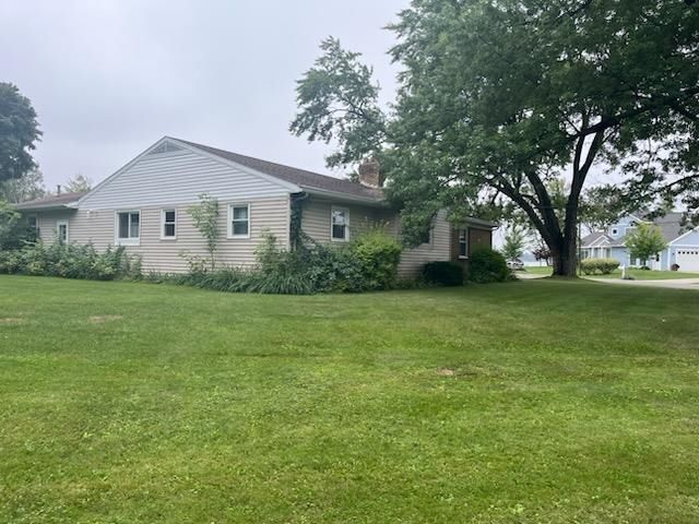 616 Lakeshore Drive, Cadillac, MI 49601