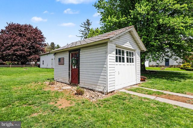 2536 CORNWALL RD, Lebanon, PA 17042