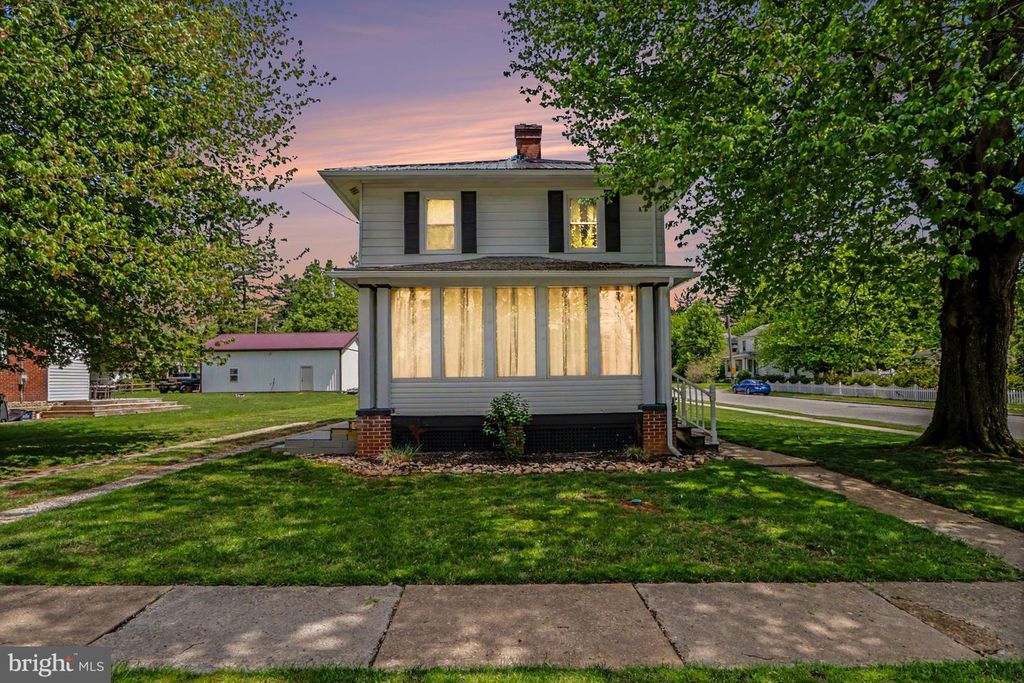 2536 CORNWALL RD, Lebanon, PA 17042