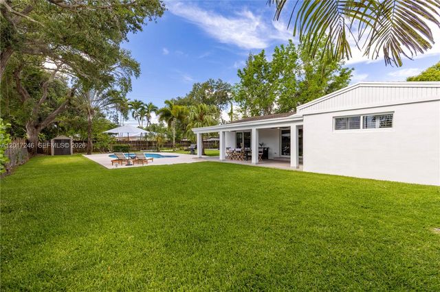 7000 SW 59th ST, Miami, FL 33143