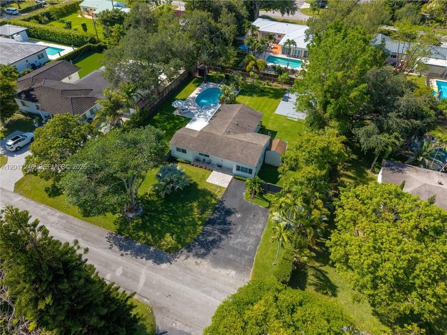 7000 SW 59th ST, Miami, FL 33143