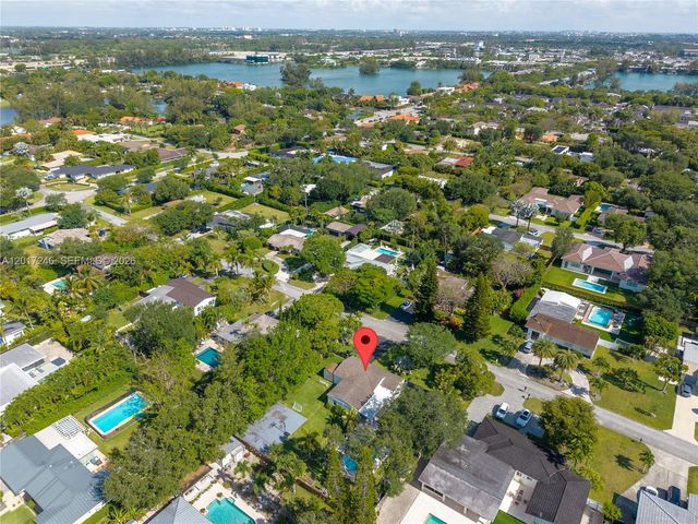 7000 SW 59th ST, Miami, FL 33143