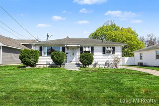 2884 Meyer Avenue, Wyoming, MI 49519
