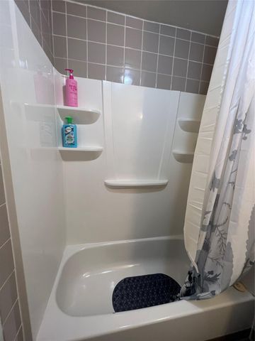 8141 Glenbrook Drive, Houston, TX 77017