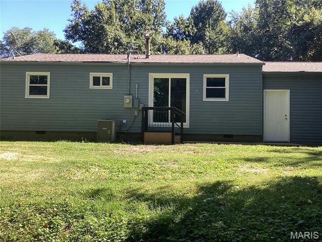 66 Birch Drive, Belleville, IL 62223