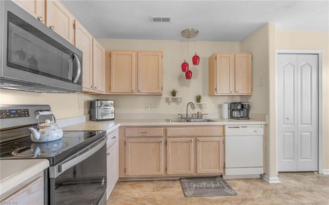 4606 Olde Stone WAY, Chesapeake, VA 23321