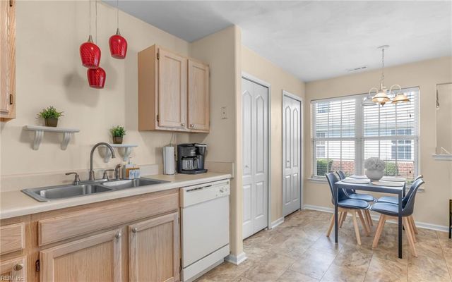 4606 Olde Stone WAY, Chesapeake, VA 23321