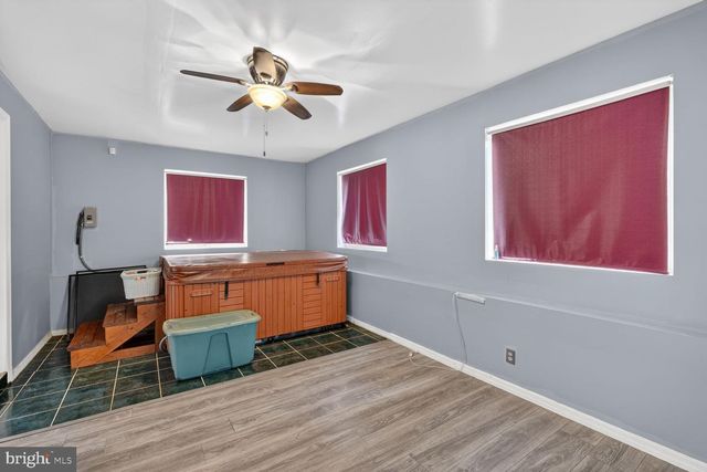 3804 HEMLOCK PL, Temple Hills, MD 20748