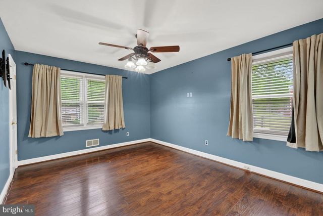 3804 HEMLOCK PL, Temple Hills, MD 20748