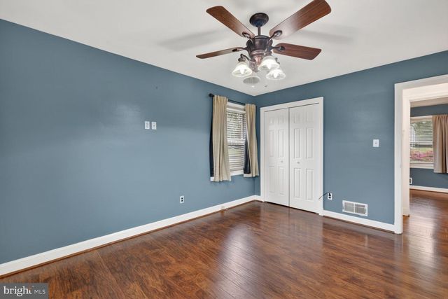 3804 HEMLOCK PL, Temple Hills, MD 20748
