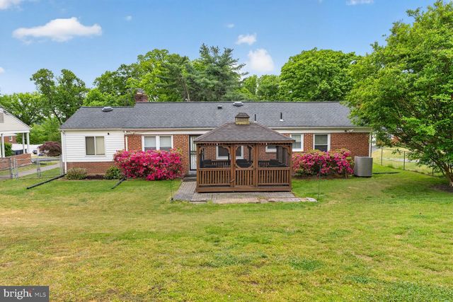 3804 HEMLOCK PL, Temple Hills, MD 20748
