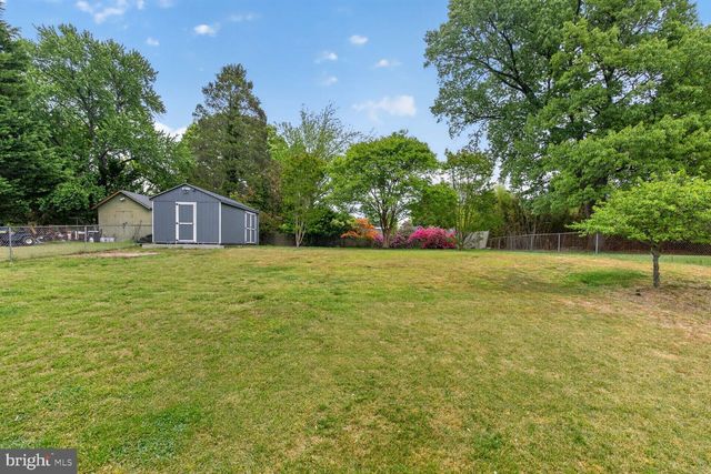 3804 HEMLOCK PL, Temple Hills, MD 20748