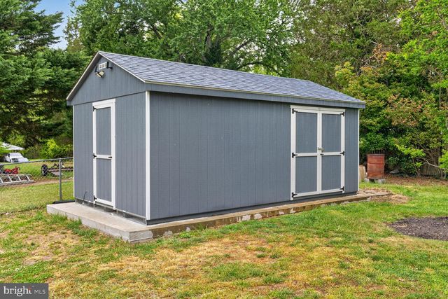 3804 HEMLOCK PL, Temple Hills, MD 20748
