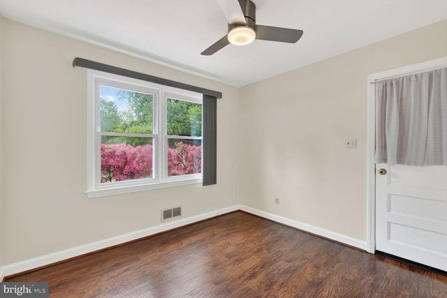 3804 HEMLOCK PL, Temple Hills, MD 20748