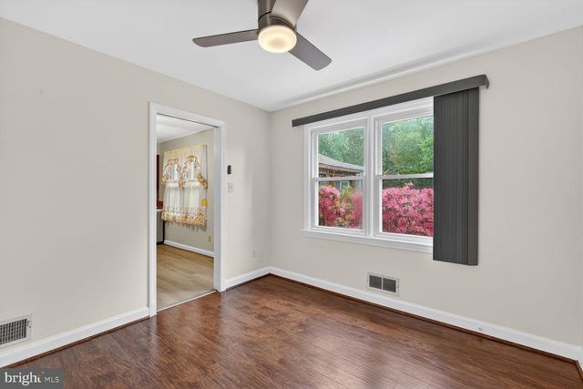 3804 HEMLOCK PL, Temple Hills, MD 20748