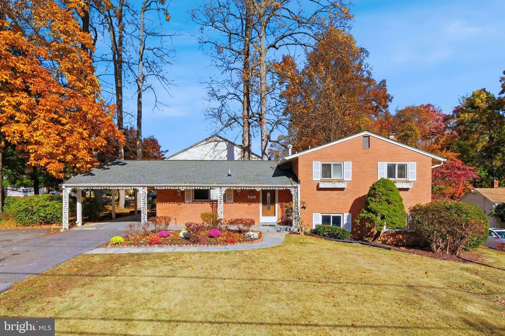 2031 HENDERSON AVE, Silver Spring, MD 20902