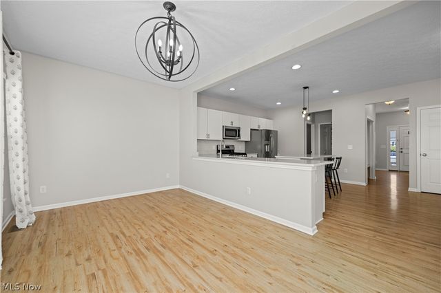6715 High Perch Drive, North Ridgeville, OH 44039