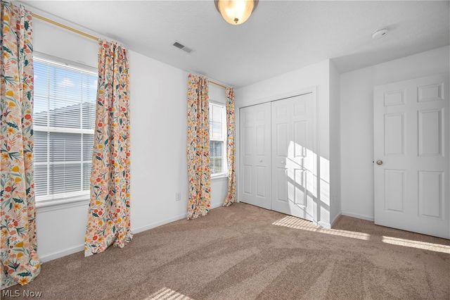 6715 High Perch Drive, North Ridgeville, OH 44039