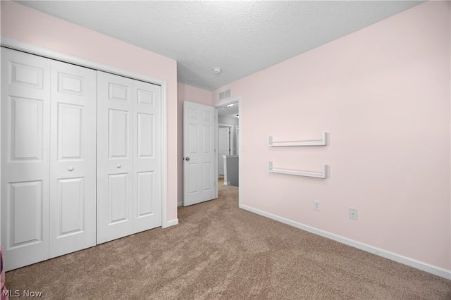 6715 High Perch Drive, North Ridgeville, OH 44039