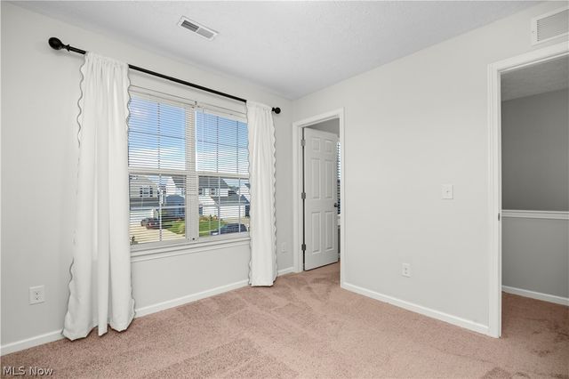 6715 High Perch Drive, North Ridgeville, OH 44039