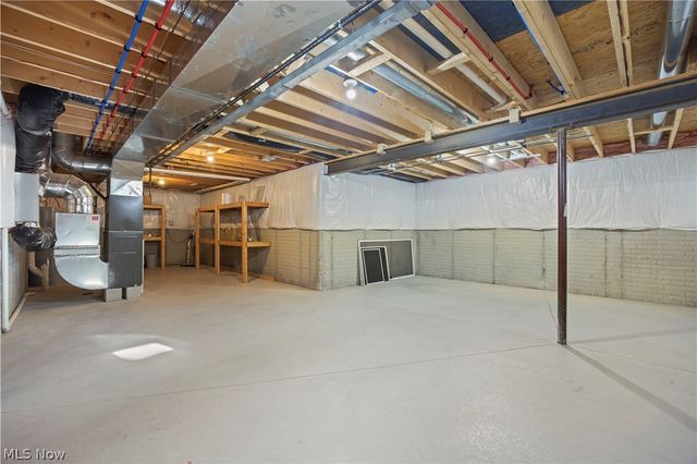 6715 High Perch Drive, North Ridgeville, OH 44039