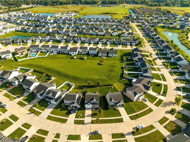 6715 High Perch Drive, North Ridgeville, OH 44039