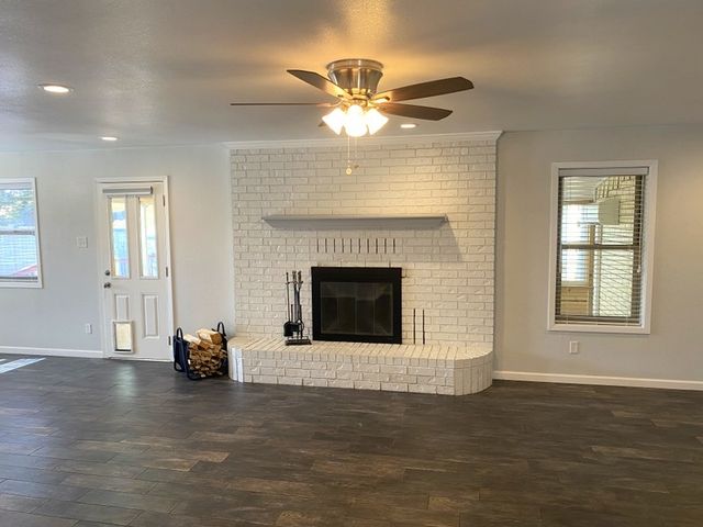 414 Meadow Ridge Dr, Kerrville, TX 78028