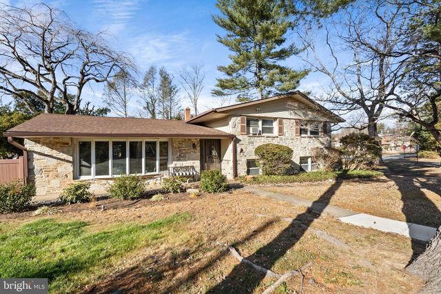 1064 IRVIN RD, Huntingdon Valley, PA 19006